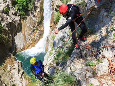 Extreme-Canyoning-Iris-Adventures-06_2