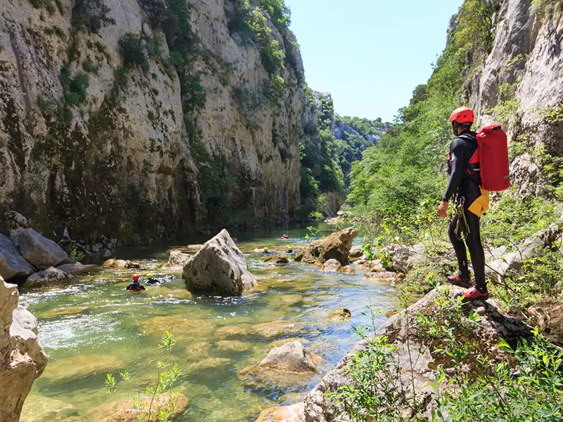 Basic-Canyoning-Iris-Adventures-800x600