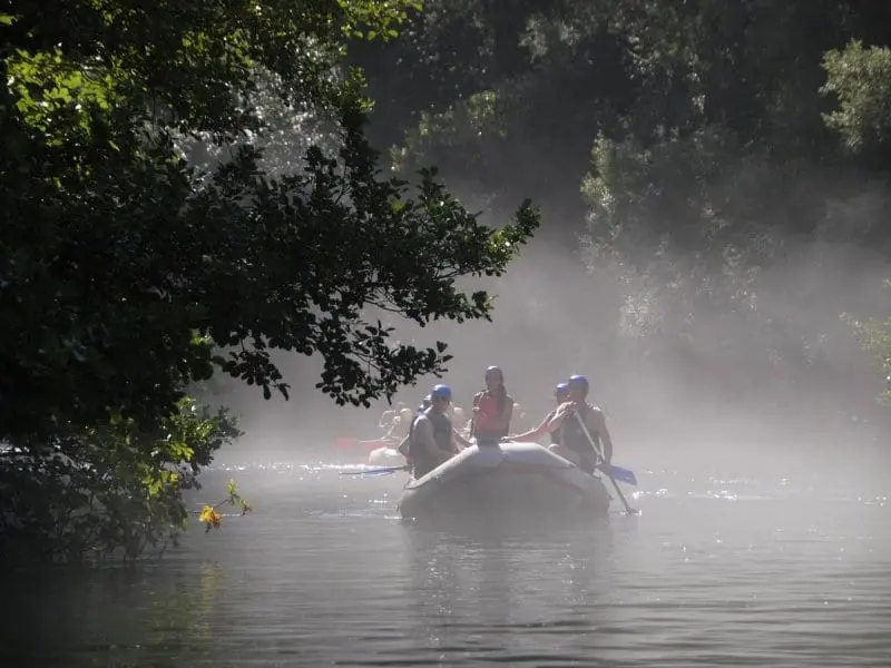 rafting-in-the-fog-800x600-1